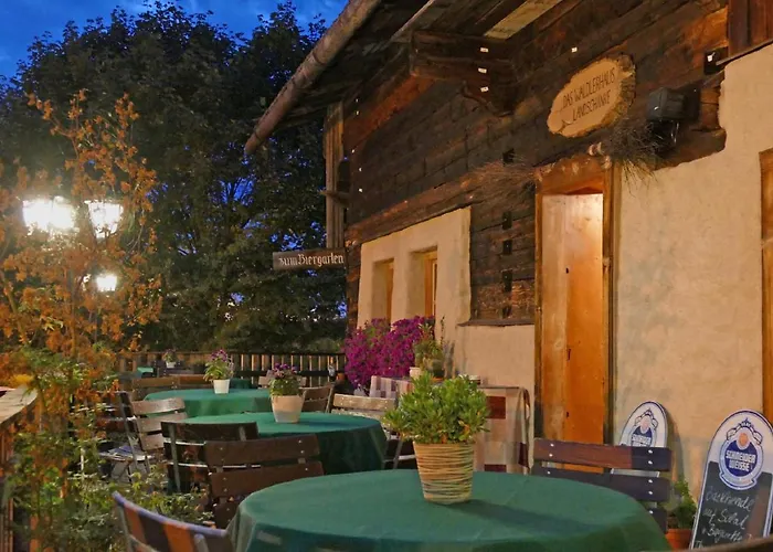 Waldlerhaus * Lam