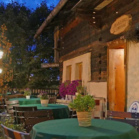 Waldlerhaus * Lam